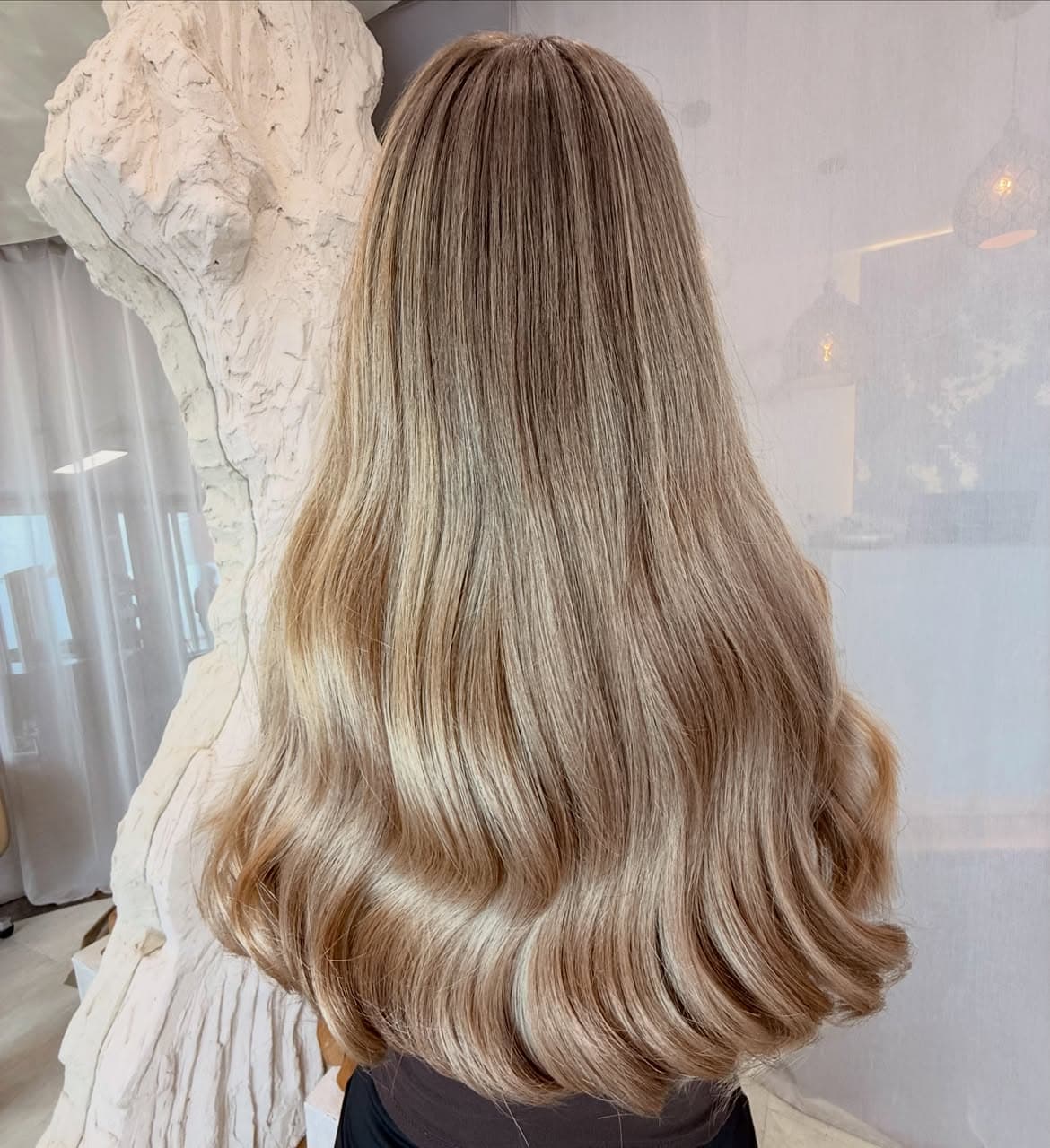 Soft Color in Beigeblond